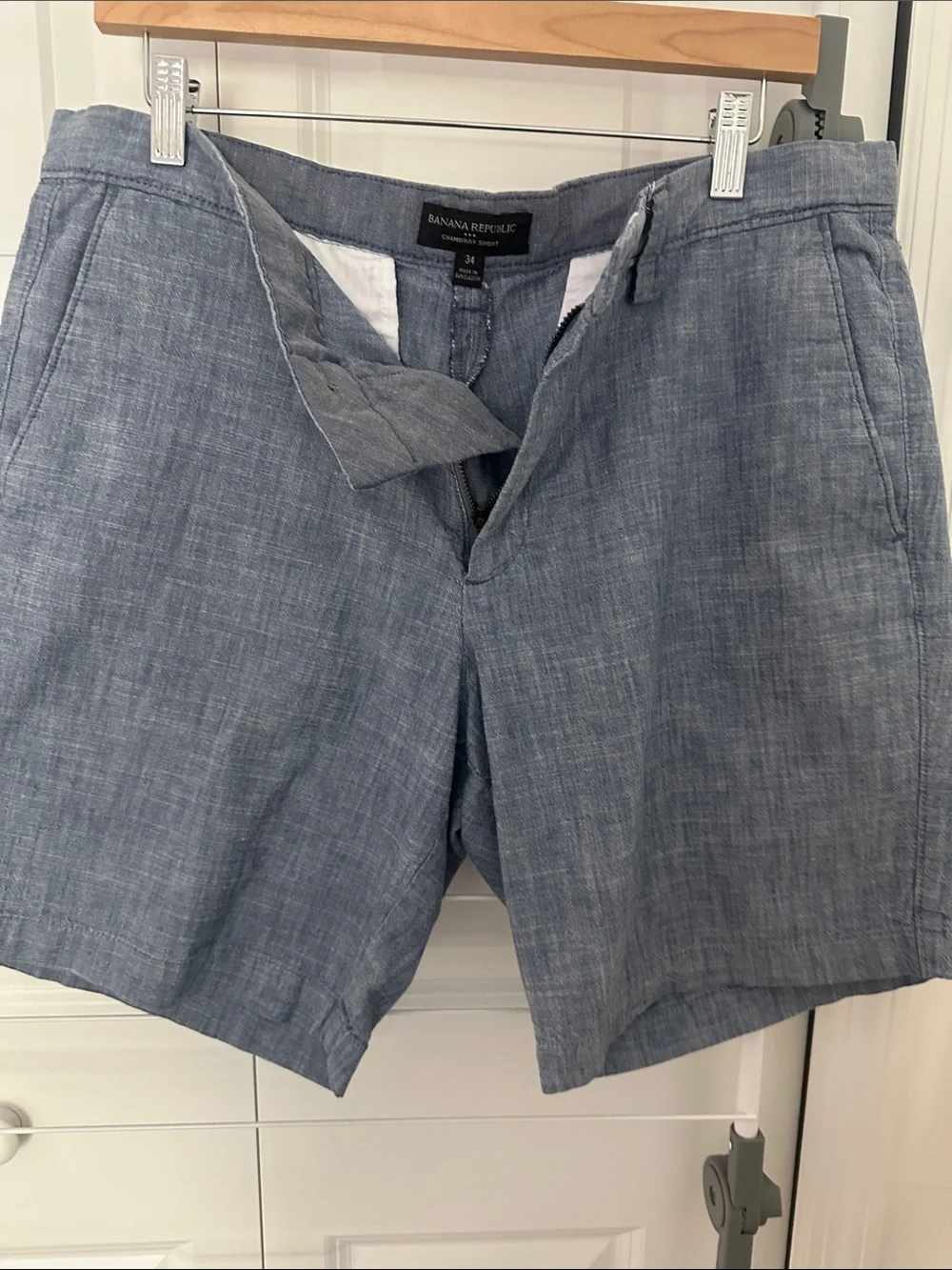 Banana Republic Men's Flat-Front Linen-Blend Shorts in Blue and Olive (2 pair)